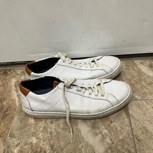 BYLT Basics Everyday Shoes Low Top Lace Up Neutral White Leather Sneakers 9.5